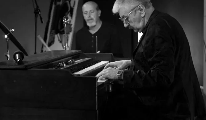 Zdjęcie Wojciech kompozytor i muzyk jazzowy: jego niezapomniane osiągnięcia