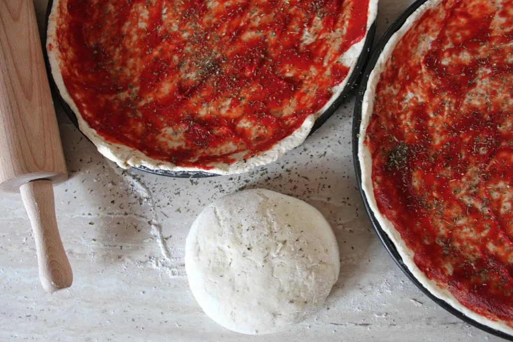 Zdjęcie Jaka mąka do pizzy? Odkryj sekrety idealnego ciasta na pizzę