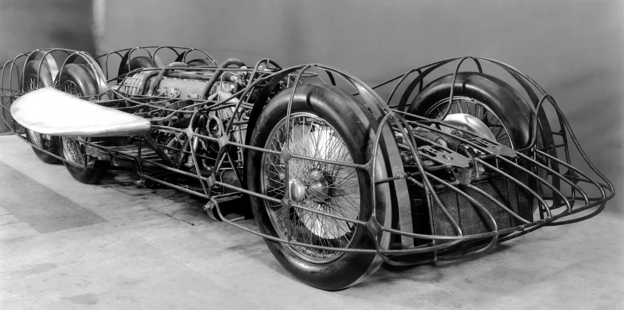 Zdjęcie Mercedes T80 top speed – rekord prędkości i niesamowite osiągi historycznego modelu