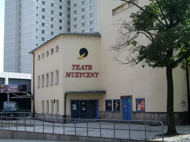 Zdjęcie Teatr muzyczny w Poznaniu - historia, spektakle i bilety na wydarzenia