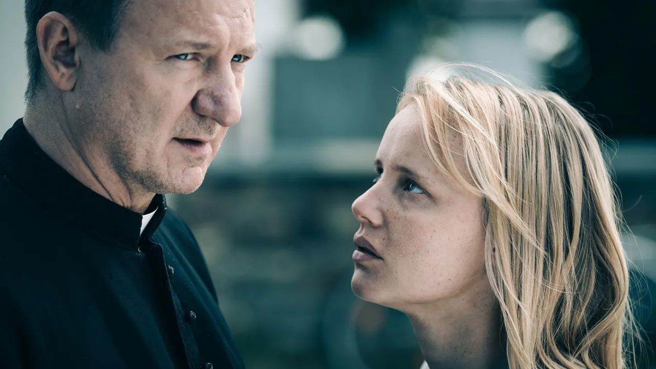 Zdjęcie Kiedy premiera filmu Kler w kinach? Sprawdź datę i nie przegap!