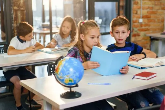 Zdjęcie Co powinien zawierać program nauczania zgodnie z rozporządzeniem?