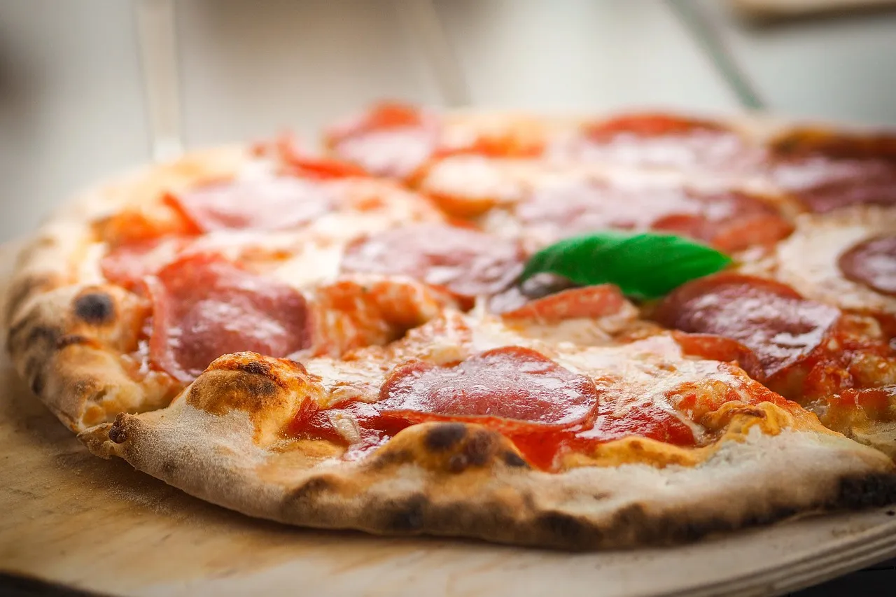 Zdjęcie Kto wymyślił pizzę? Poznaj jej fascynującą historię i twórcę