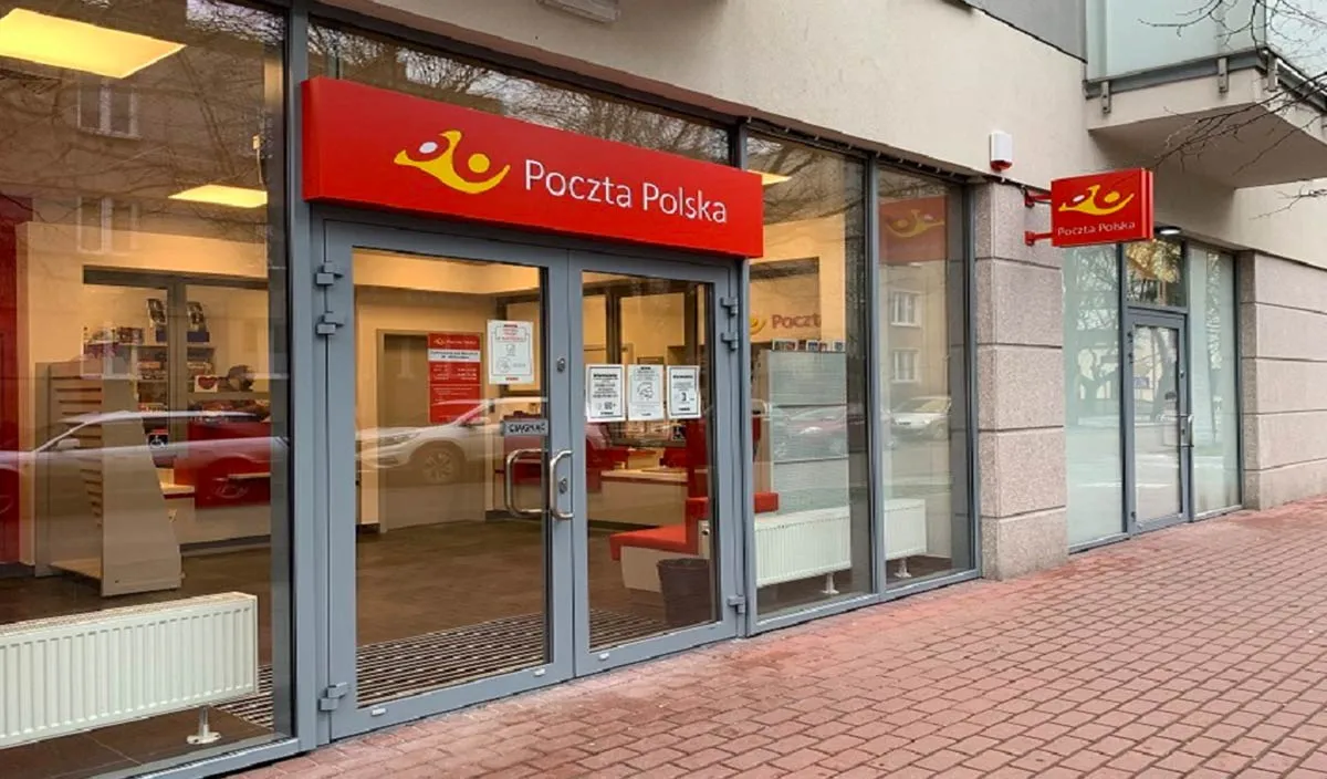 Zdjęcie Do której jeździ poczta polska? Sprawdź godziny dostaw i więcej