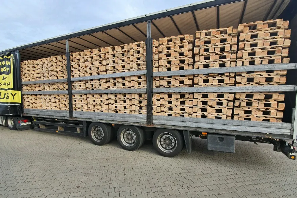 Zdjęcie Naczepa 13 6 ile palet? Odkryj maksymalną pojemność i możliwości