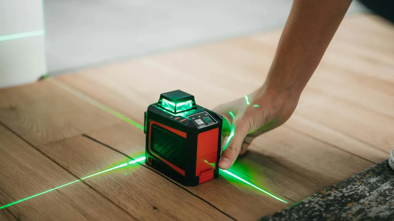 Zdjęcie Ile kosztuje poziomica laserowa? Ceny, ranking i co wpływa na koszt