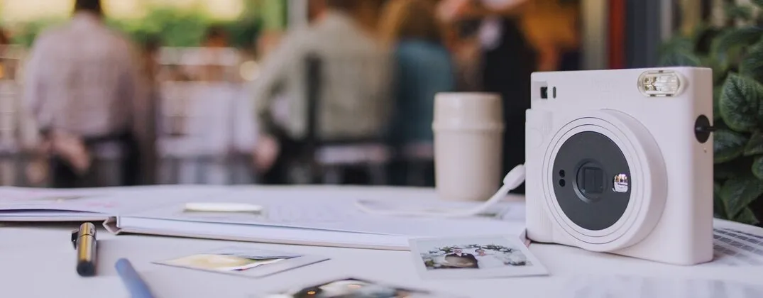 Zdjęcie Aparat natychmiastowy jaki wybrać – kluczowe cechy i porady zakupowe
