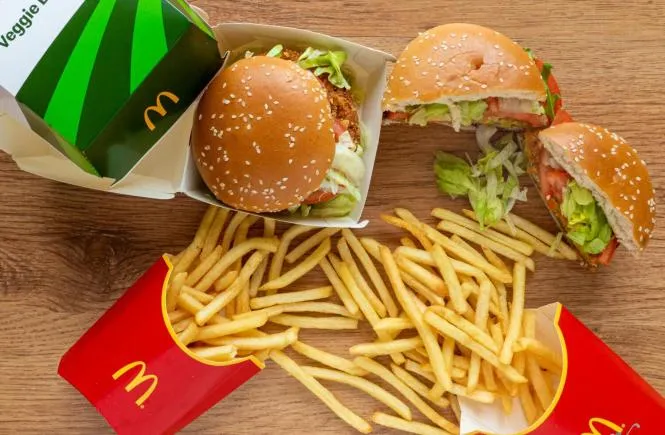 Zdjęcie Co jest wegetariańskiego w McDonald's? Sprawdź, co możesz zjeść