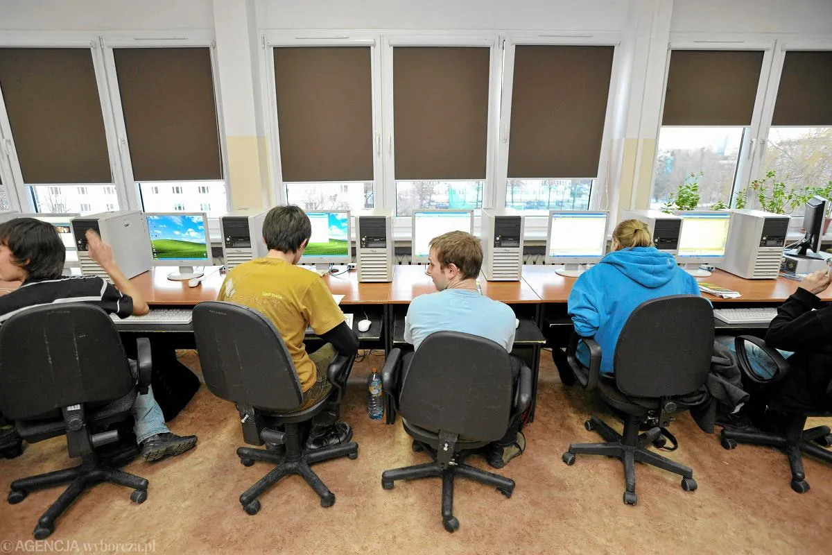 Zdjęcie Lekcje w technikum informatycznym: Program nauczania i przedmioty