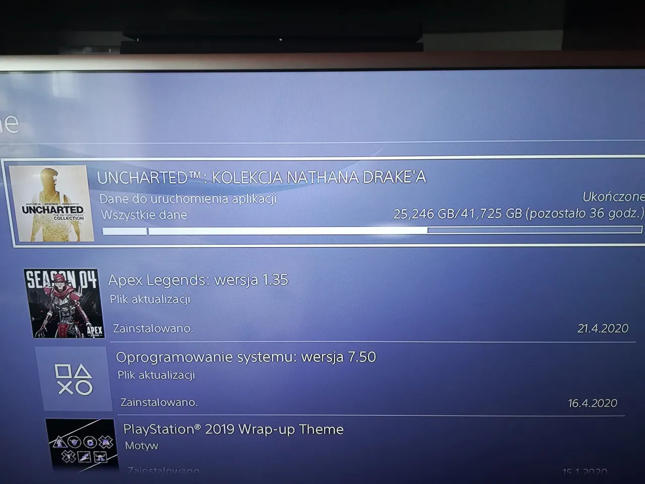 Zdjęcie Jak szybciej pobierać gry na PS4 i uniknąć frustracji z wolnym internetem