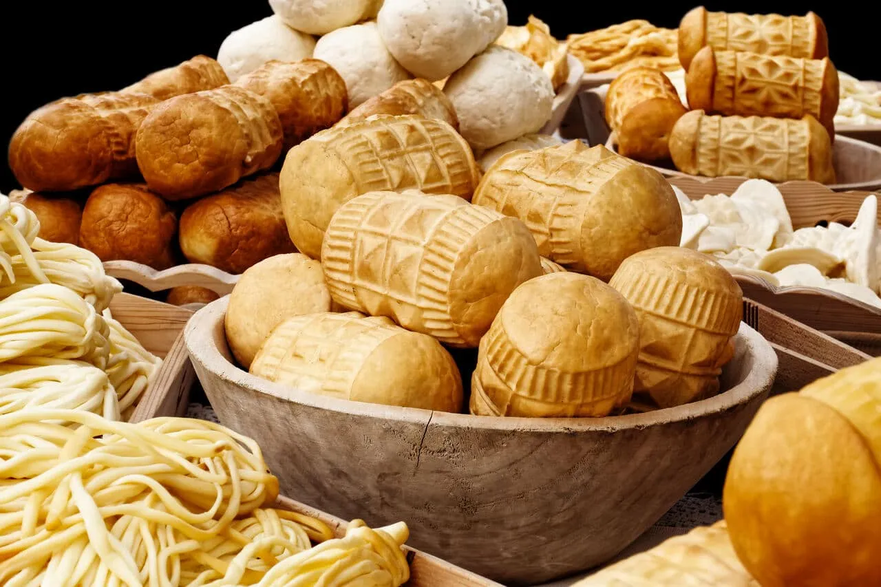 Zdjęcie Ile kcal ma oscypek z grilla? Sprawdź, co musisz wiedzieć o kaloriach