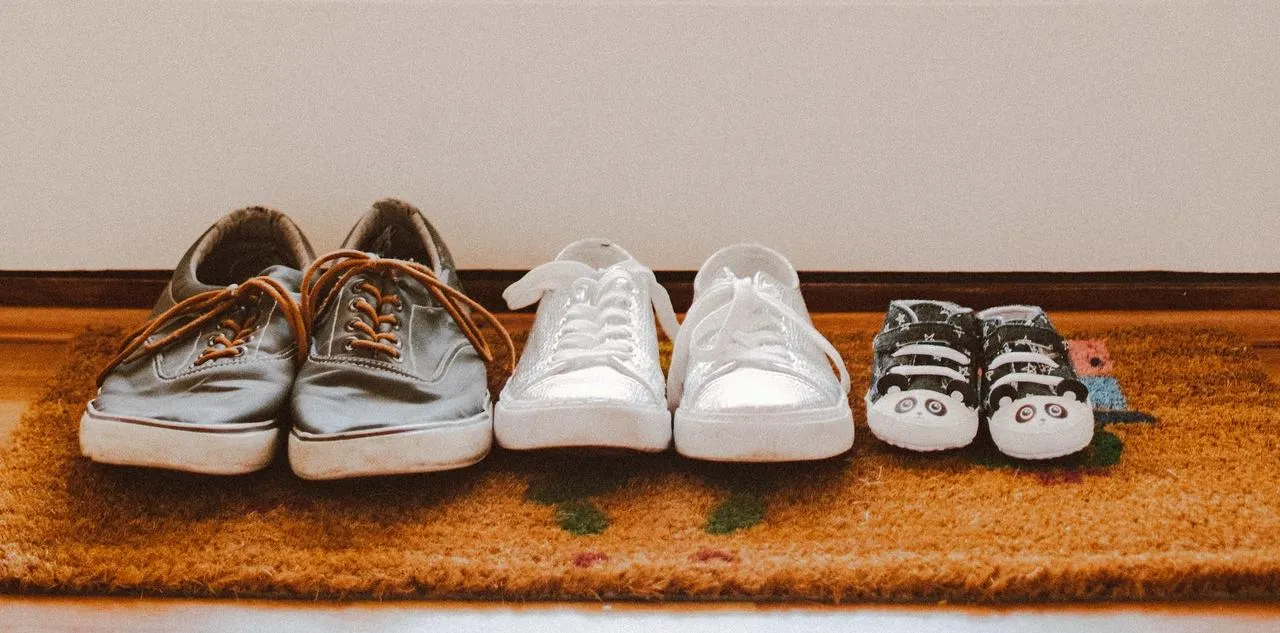 Zdjęcie Ozonowanie butów ile czasu? Sprawdź, jak szybko pozbyć się zapachów