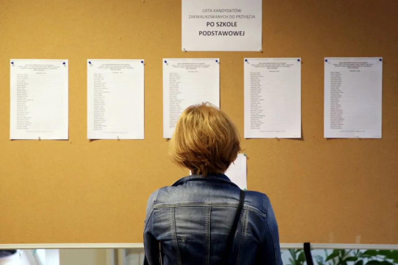 Zdjęcie Jak wygląda rekrutacja uzupełniająca do liceum – uniknij błędów i zyskaj miejsce