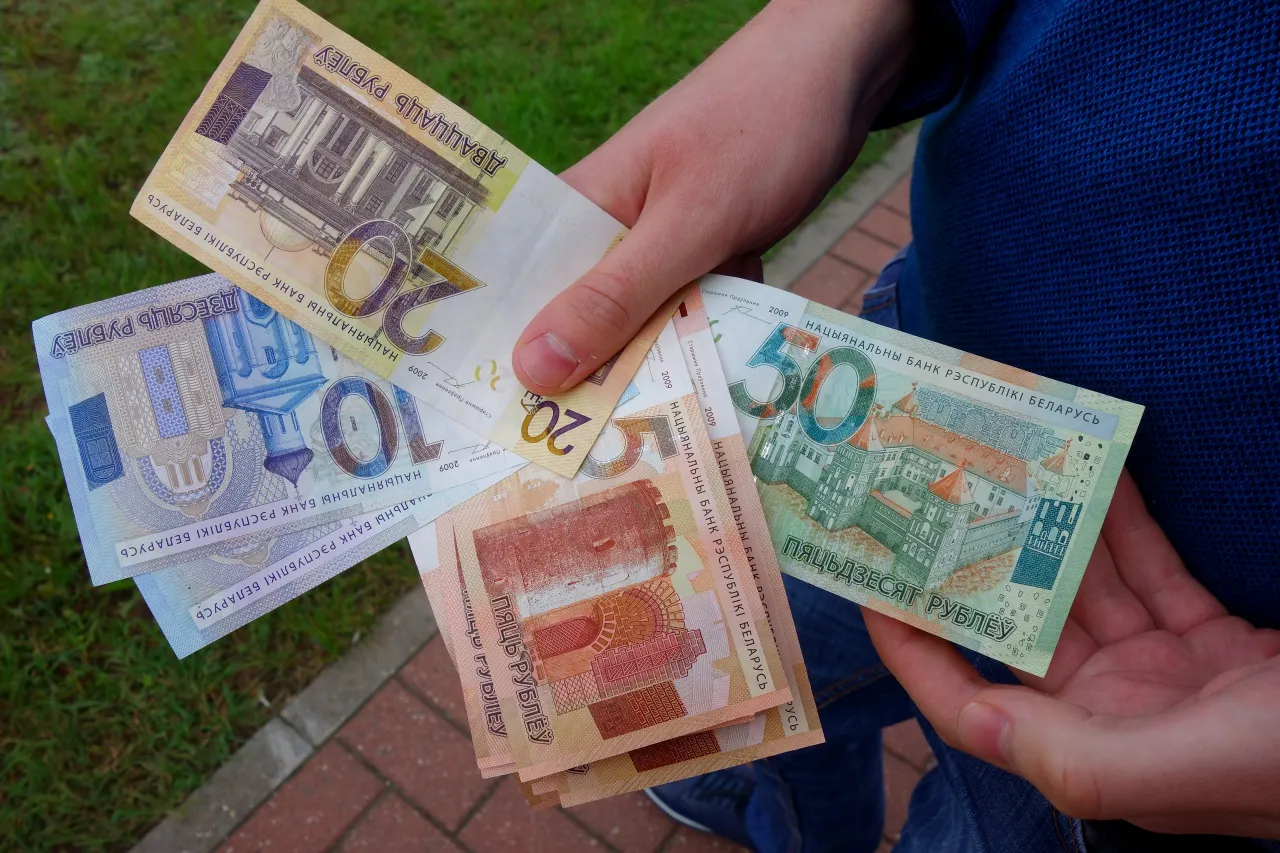Zdjęcie Jaka waluta jest na Białorusi? Kluczowe informacje, historia i płatności