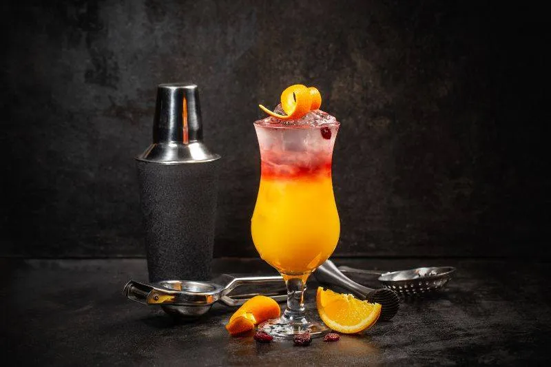 Zdjęcie Najlepsze drinki z likierem pomarańczowym, które musisz spróbować