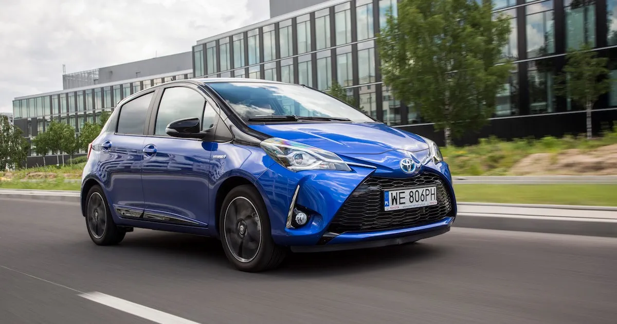 Zdjęcie Ile pali Toyota Yaris hybryda? Sprawdź, co naprawdę zużywa w mieście