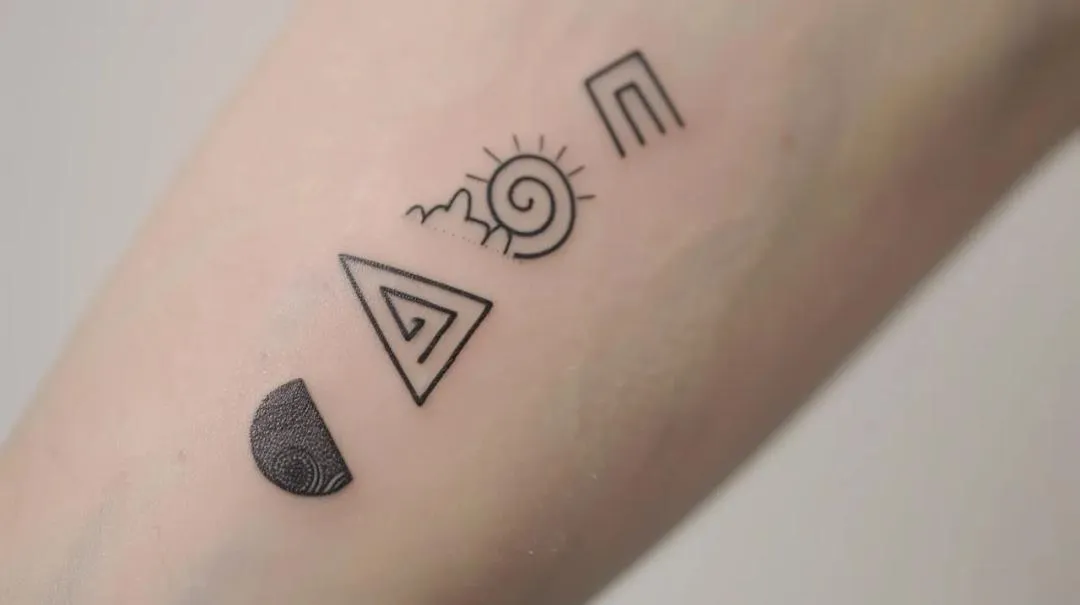 Zdjęcie Tatuaże z sensem: symbolika i znaczenie najpopularniejszych wzorów