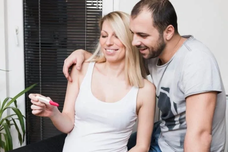 Zdjęcie W którym tygodniu powiedzieć o ciąży? Najlepszy moment na ogłoszenie