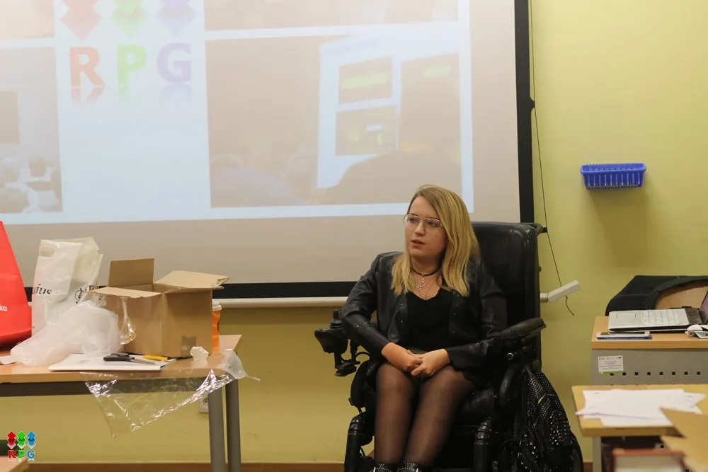 Zdjęcie Jak zrobić okulary VR w domu - proste kroki i tanie materiały