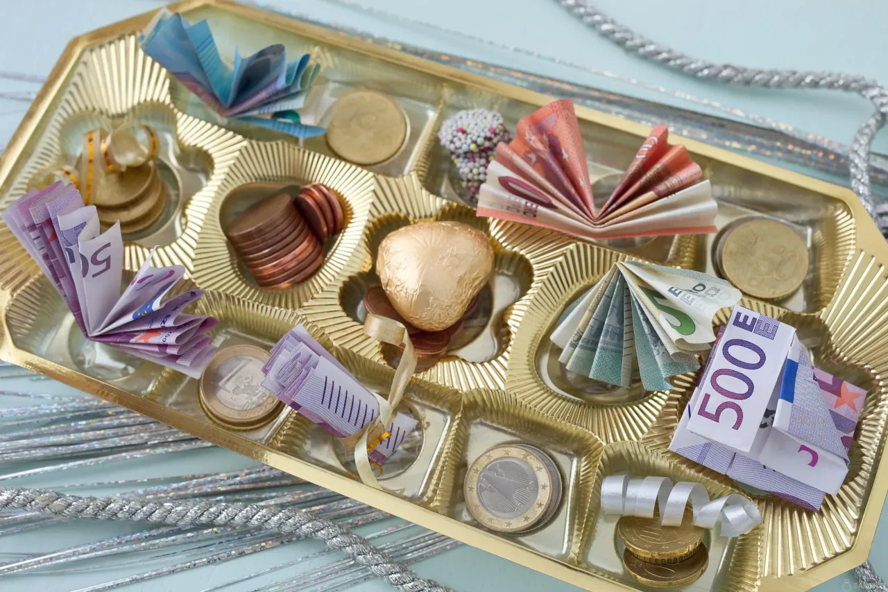 Zdjęcie Ile pieniędzy daje się na komunię? Zaskakujące kwoty prezentów