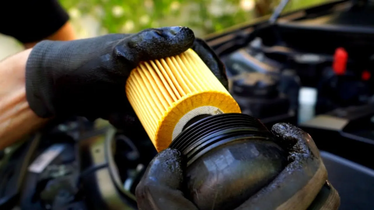 Zdjęcie Die besten Motoröl Empfehlungen für BMW E90 325i – So wechseln Sie richtig