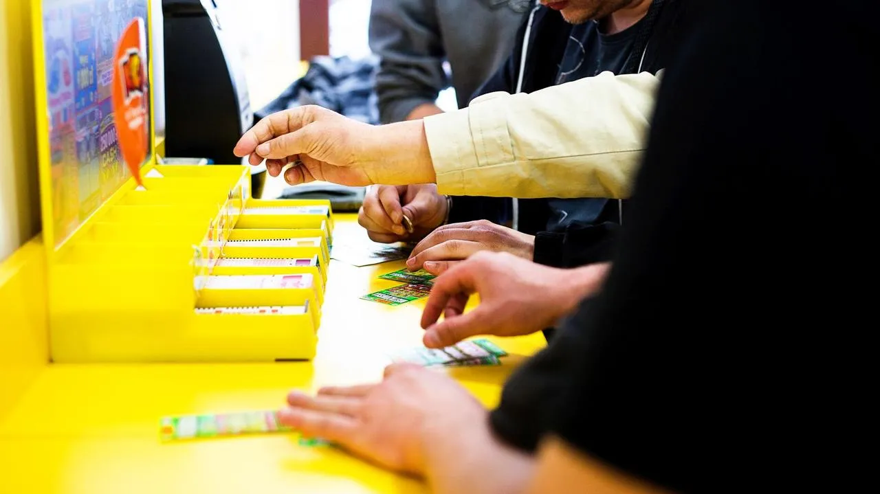 Zdjęcie Ile osób wygrało w lotto? Zaskakujące wyniki ostatniego losowania