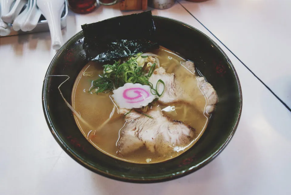 Zdjęcie Ile kosztuje ramen? Ceny w Polsce i Japonii, które zaskakują