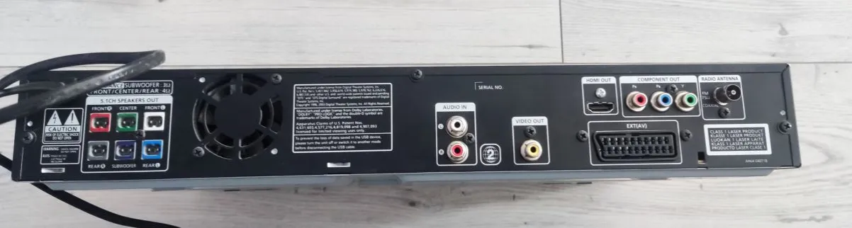 Zdjęcie Jak podłączyć kino domowe do telewizora Samsung - proste kroki i porady
