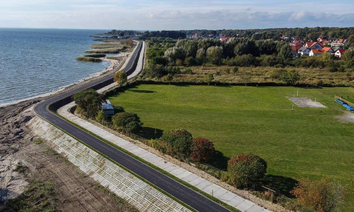 Zdjęcie Krynica Morska gdzie leży? Odkryj jej niezwykłe położenie w Polsce