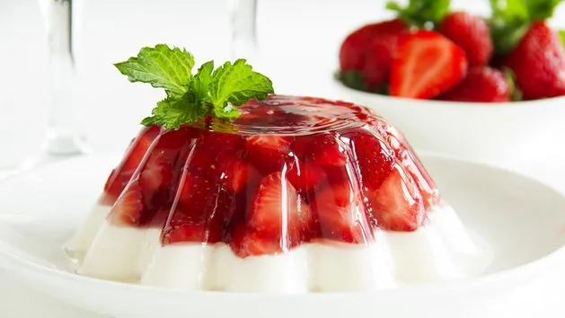 Zdjęcie Z czego jest żelatyna wieprzowa i co warto o niej wiedzieć?