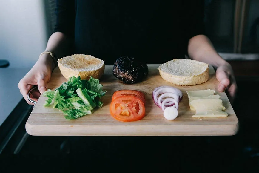 Zdjęcie Co do burgera wołowego: jak przygotować idealnego burgera w domu