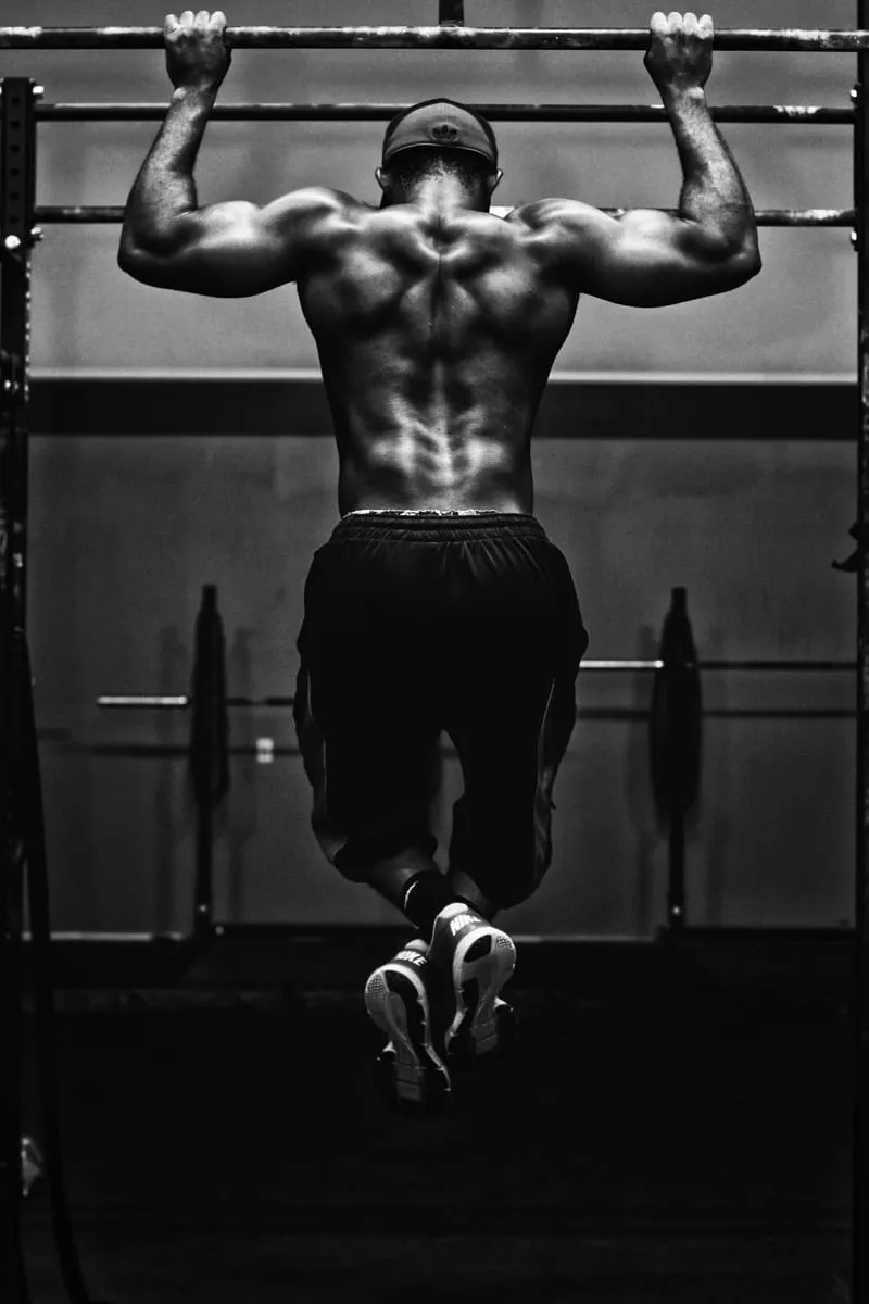 Zdjęcie CrossFit czy kalistenika: Który trening przyniesie lepsze efekty?