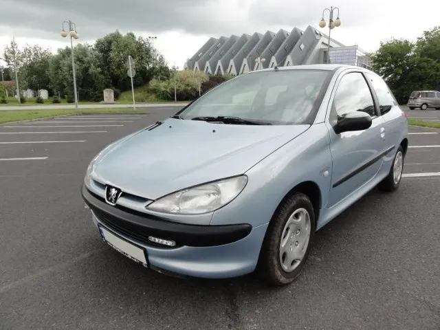 Zdjęcie Peugeot 206 jaki silnik wybrać, aby uniknąć problemów i kosztów