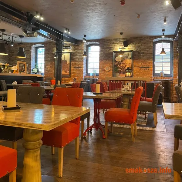 Zdjęcie Gdzie zjeść w Kościerzynie? Odkryj najlepsze restauracje i smaki