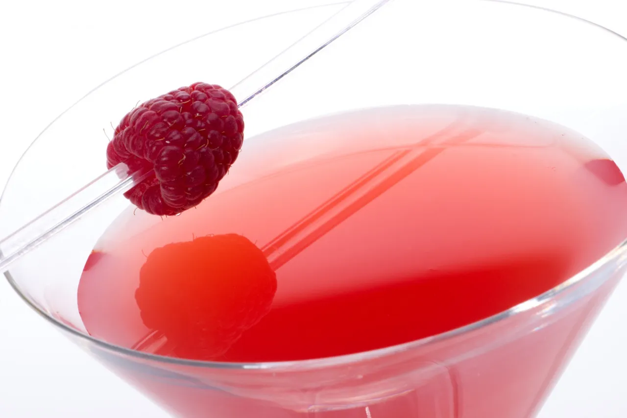 Zdjęcie Martini Rose drink: wyjątkowy smak i idealne przepisy na koktajle