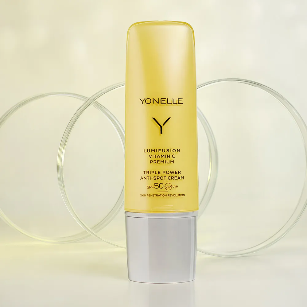 Zdjęcie Czy serum z witaminą C można stosować pod oczy? Uważaj na podrażnienia!