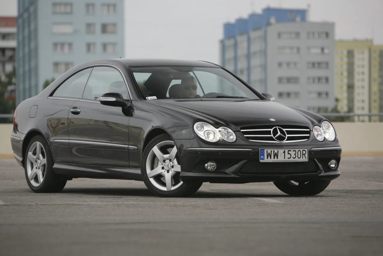 Zdjęcie Mercedes CLK 55 AMG - pełna specyfikacja, osiągi i opinie użytkowników