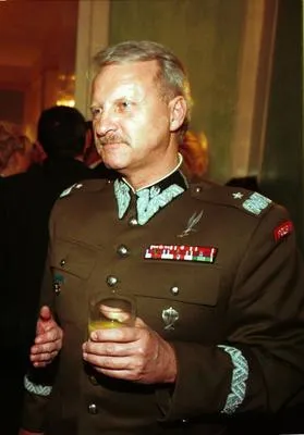 Zdjęcie Generał Sławomir Petelicki: tragiczne życie i nieocenione osiągnięcia
