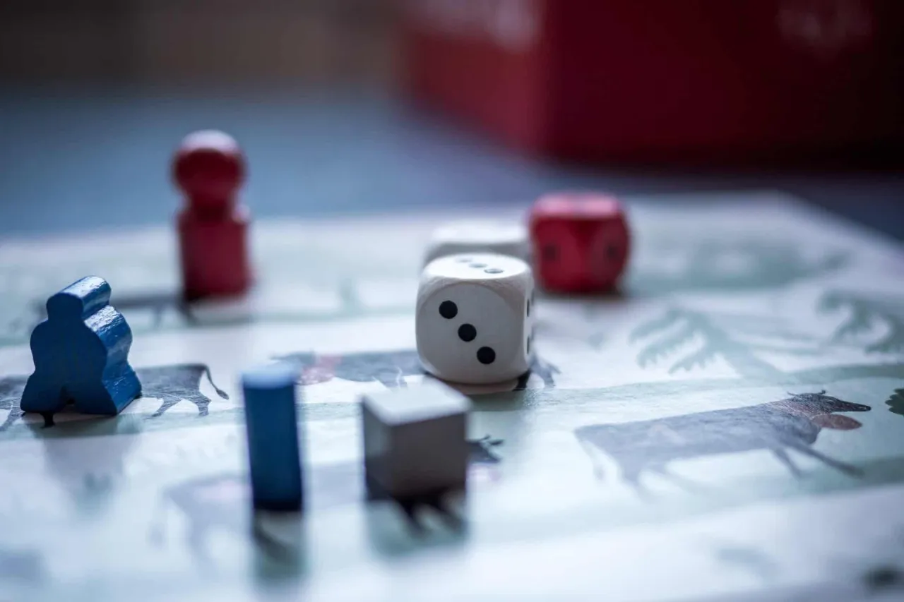 Zdjęcie Czym są gry RPG? Poznaj tajniki świata gier fabularnych i role-playing