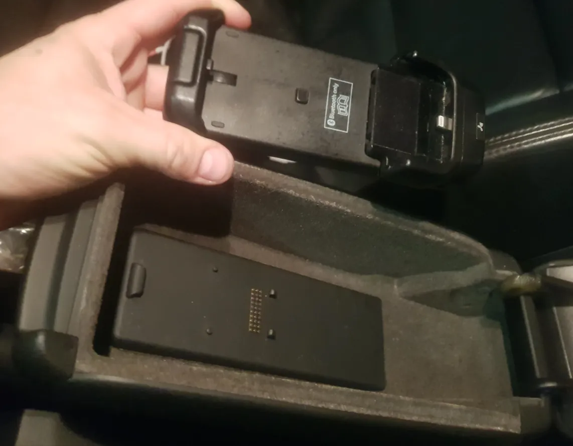 Zdjęcie Gdzie jest moduł bluetooth w Audi A4 B7? Oto, co musisz wiedzieć