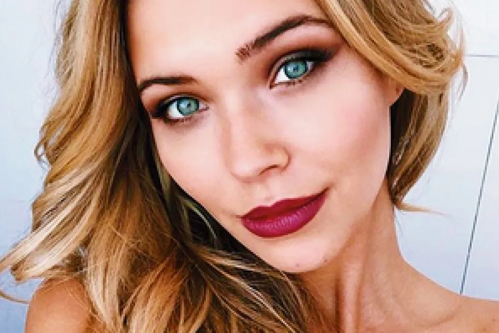 Zdjęcie Kim jest Sandra Kubicka? Fascynujące życie modelki i celebrytki.