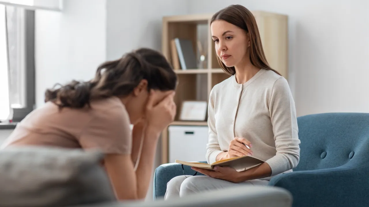 Zdjęcie Lęk przed bliskością objawy – jak rozpoznać i zrozumieć swoje emocje w relacjach