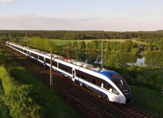 Zdjęcie Jak otworzyć drzwi w pociągu Intercity bez problemów i stresu