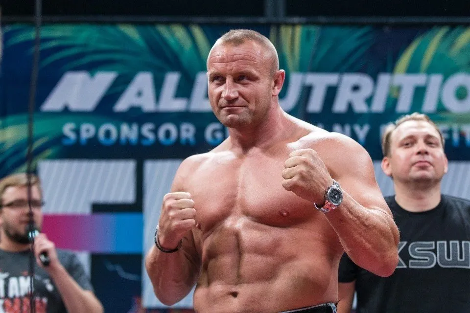 Zdjęcie Ile lat ma Pudzian? Zaskakujący wiek Mariusza Pudzianowskiego i jego osiągnięcia