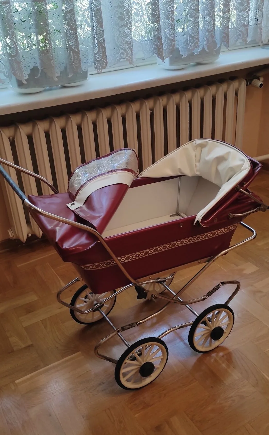 Zdjęcie Wózek retro lata 80 – jak znaleźć idealny model i uniknąć pułapek
