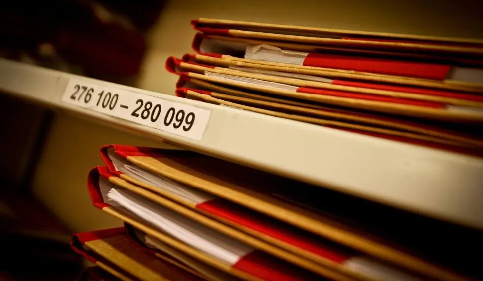 Zdjęcie Gdzie zgłosić sprzedaż mieszkania? Kluczowe informacje i kroki do podjęcia