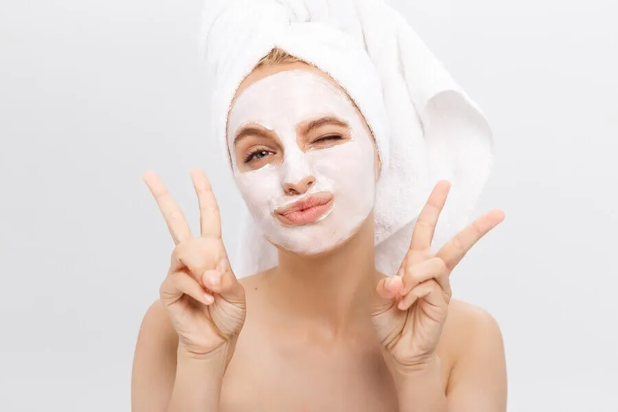 Zdjęcie Beneficios de la limpieza facial: mejora tu piel y evita problemas