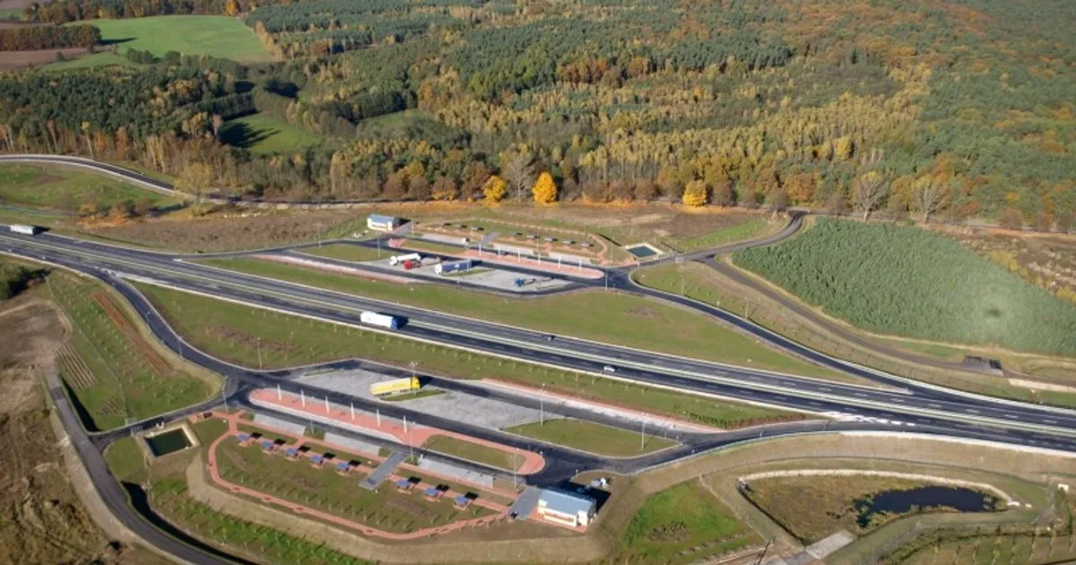 Zdjęcie Co ile mop na autostradzie? Odkryj, jak blisko są MOPy w Polsce