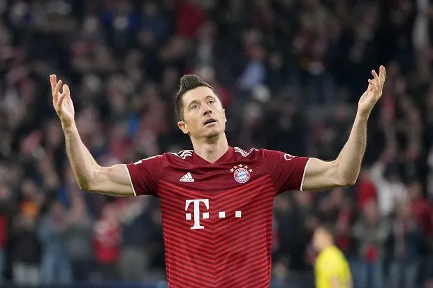 Zdjęcie Zarobki Lewandowskiego w Borussii: Kwoty, które szokują fanów