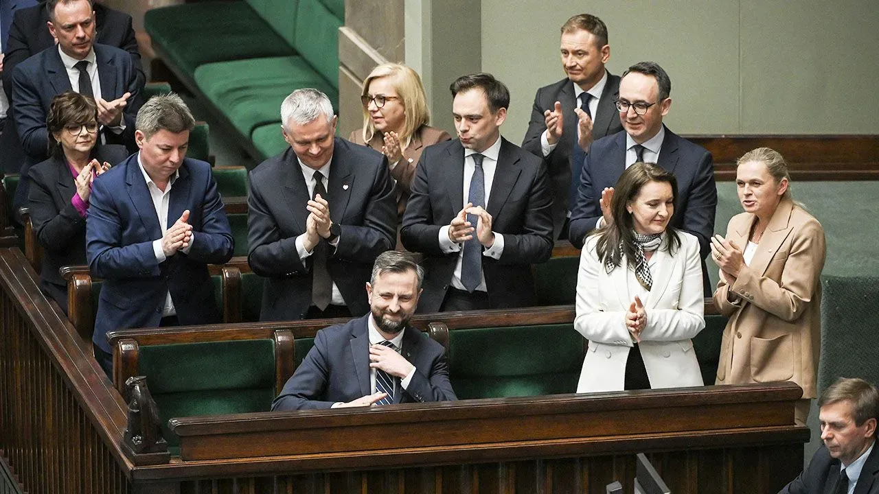 Zdjęcie Co uchwala sejm? Poznaj procesy i znaczenie uchwał sejmowych